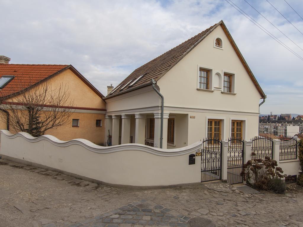Amadeus Vendeghaz Otel Estergon Dış mekan fotoğraf
