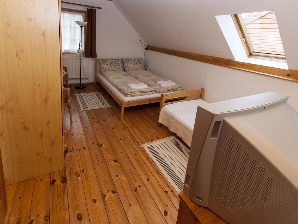 Amadeus Vendeghaz Otel Estergon Oda fotoğraf