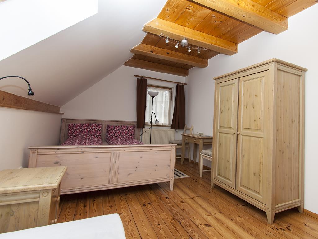 Amadeus Vendeghaz Otel Estergon Oda fotoğraf